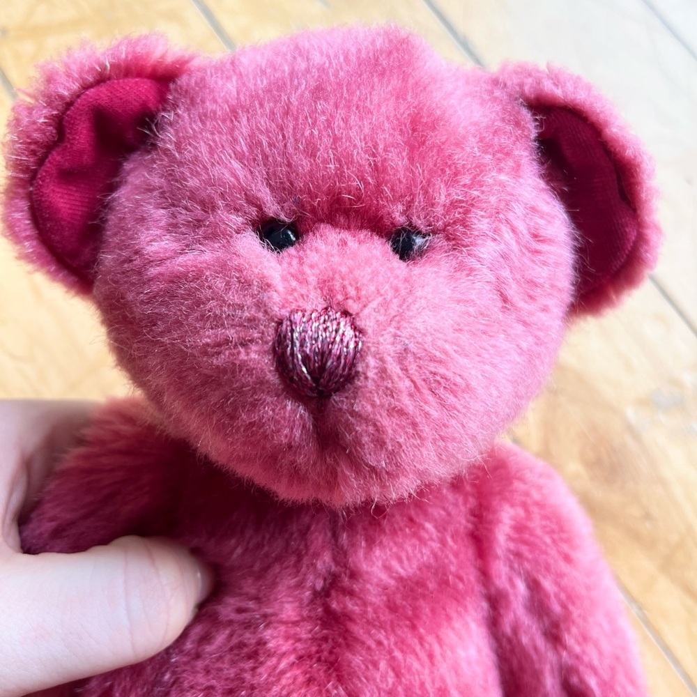 Russ Berrie & Co. “CHERI” Plush Teddy Bear Cherry Pink With Heart VALENTINES DAY - Picture 2 of 9